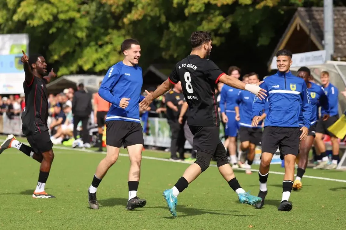Foto zum Newsartikel Flutlichtspiel auf der WKB - FC Hennef zu Gast in Düren
