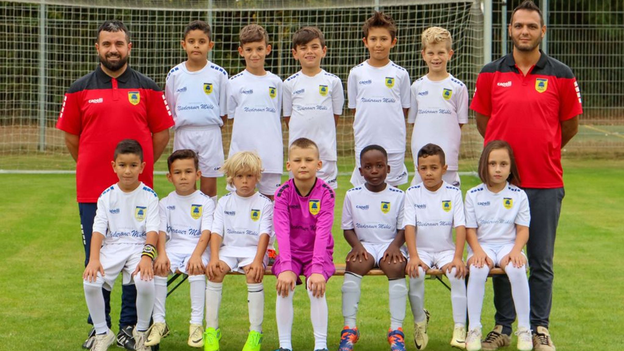 U8: Johannes Sagmann (Trainer) - Emir Fetahu (Co - Trainer)  