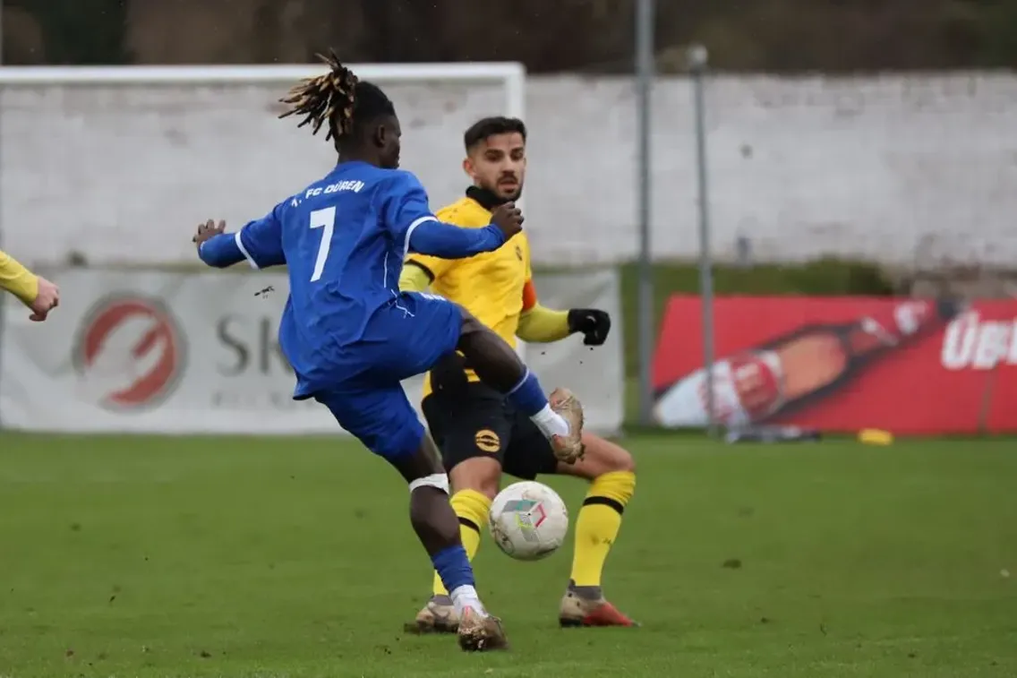 Foto zum Newsartikel Heimserie gerissen - Hohkeppel siegt auf der Westkampfbahn